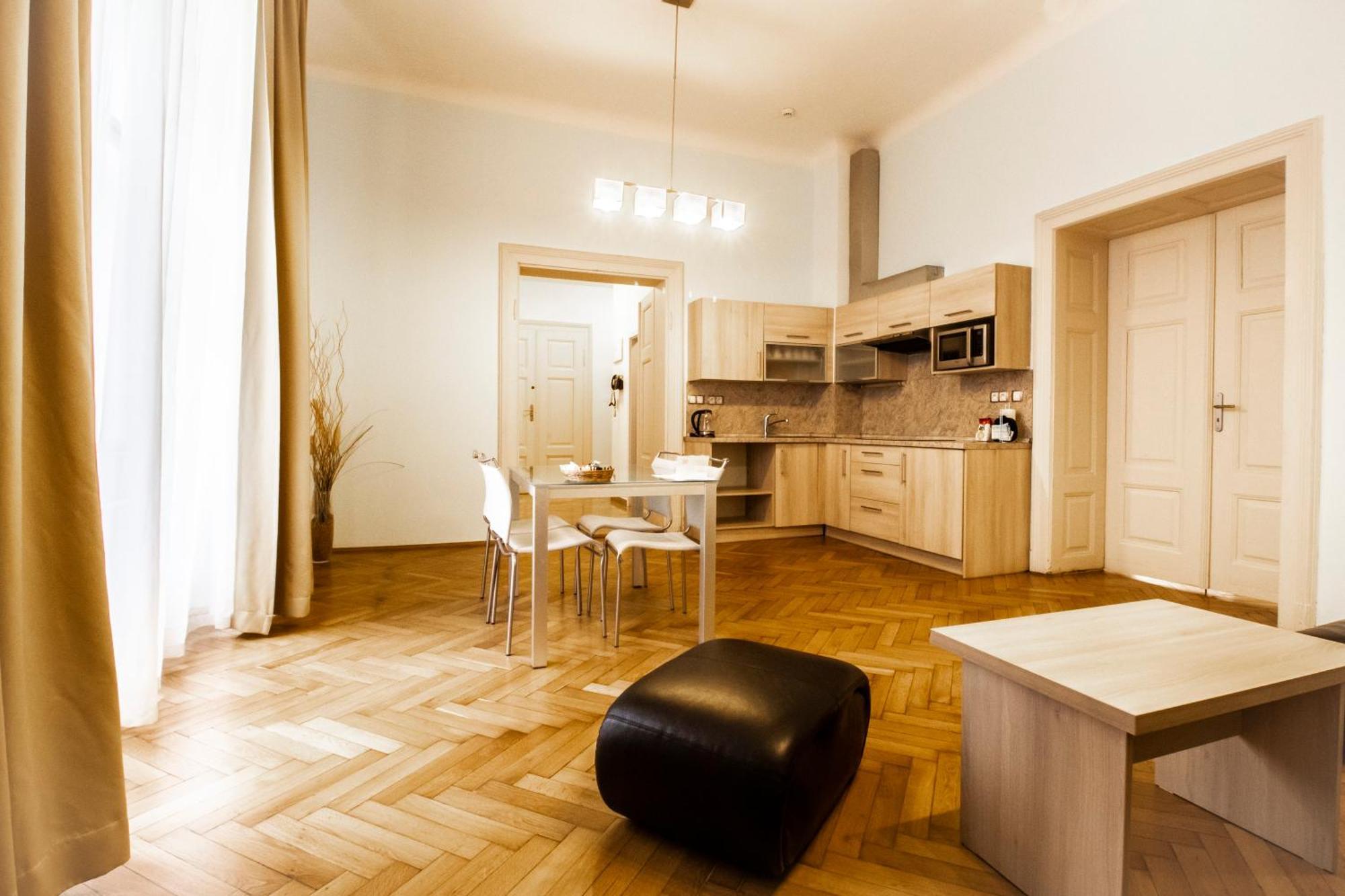 Residence U Cerne Veze Чешка Будьовица Стая снимка