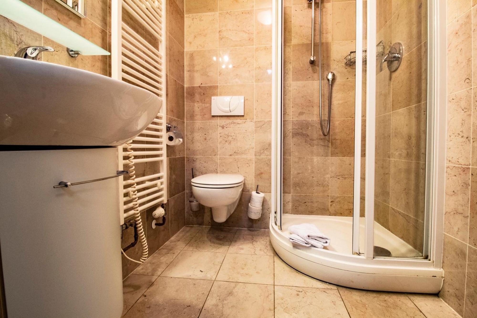 Residence U Cerne Veze Чешка Будьовица Стая снимка