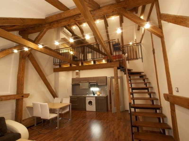 Residence U Cerne Veze Чешка Будьовица Екстериор снимка