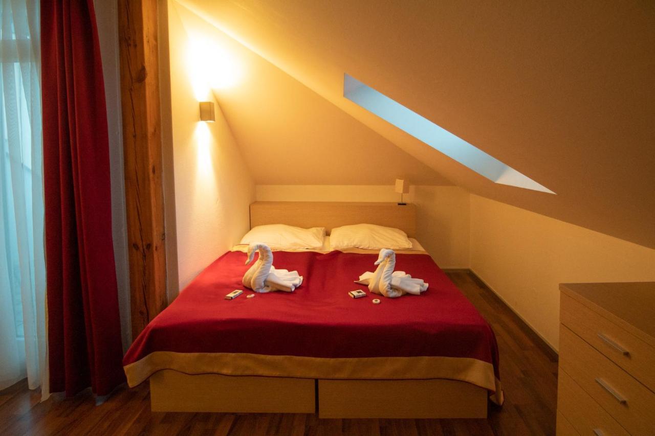 Residence U Cerne Veze Чешка Будьовица Екстериор снимка